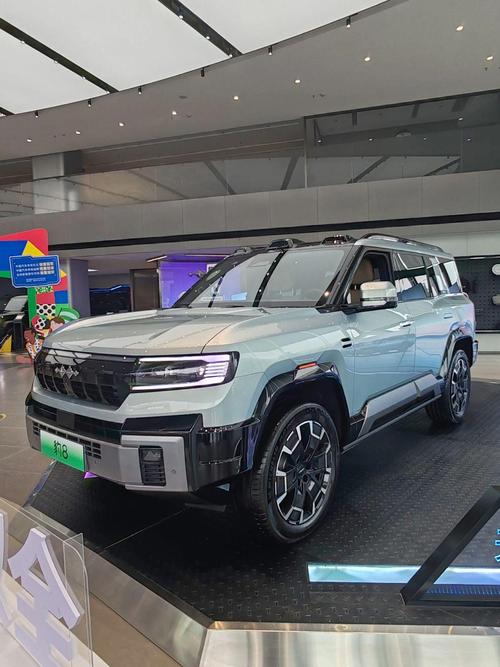 佛山93比亚迪方程豹硬派越野的爆款，英菲尼迪35周年与你共成长